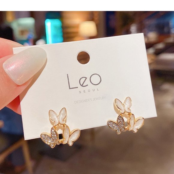 💙Butterfly Stud Earrings - Picture 8 of 12